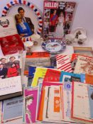 MIXED COMMEMORATIVES & COLLECTABLE EPHEMERA including a booklet titled Cunard White Star Liners of