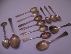 MIXED QUANTITY OF HALLMARKED SILVER SPOONS to include a Victorian tea caddy spoon, London 1896,