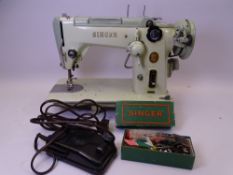 SINGER VINTAGE SEWING MACHINE Catalogue No BAK 4-12