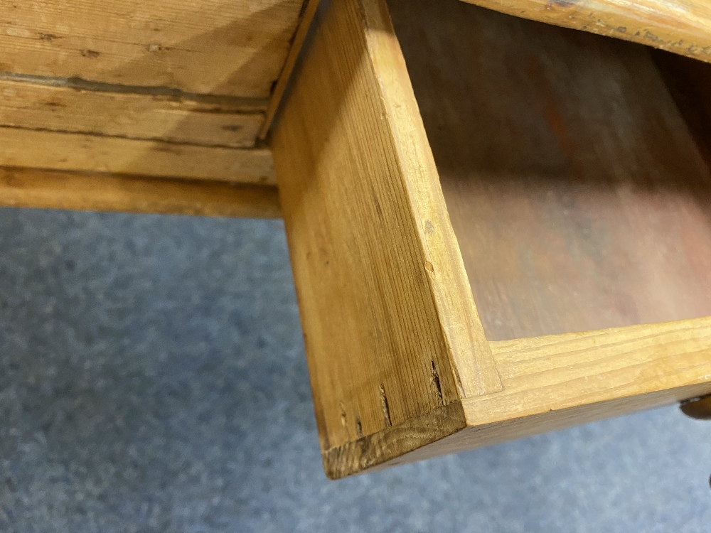 EDWARDIAN MAHOGANY CHEST of two short over three long drawers with stylised acorn drop brass handles - Image 2 of 4