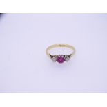 18CT GOLD & PLATINUM RUBY & TWO STONE DIAMOND RING, 2.4grms