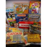 VINTAGE & LATER BOARD, TABLE & CONSTRUCTION GAMES including Monopoly, Battleship, Meccano