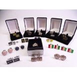 SILVER & OTHER GENTLEMEN' CUFFLINKS, 16 PAIRS and a diamante set double dress ring, cufflinks