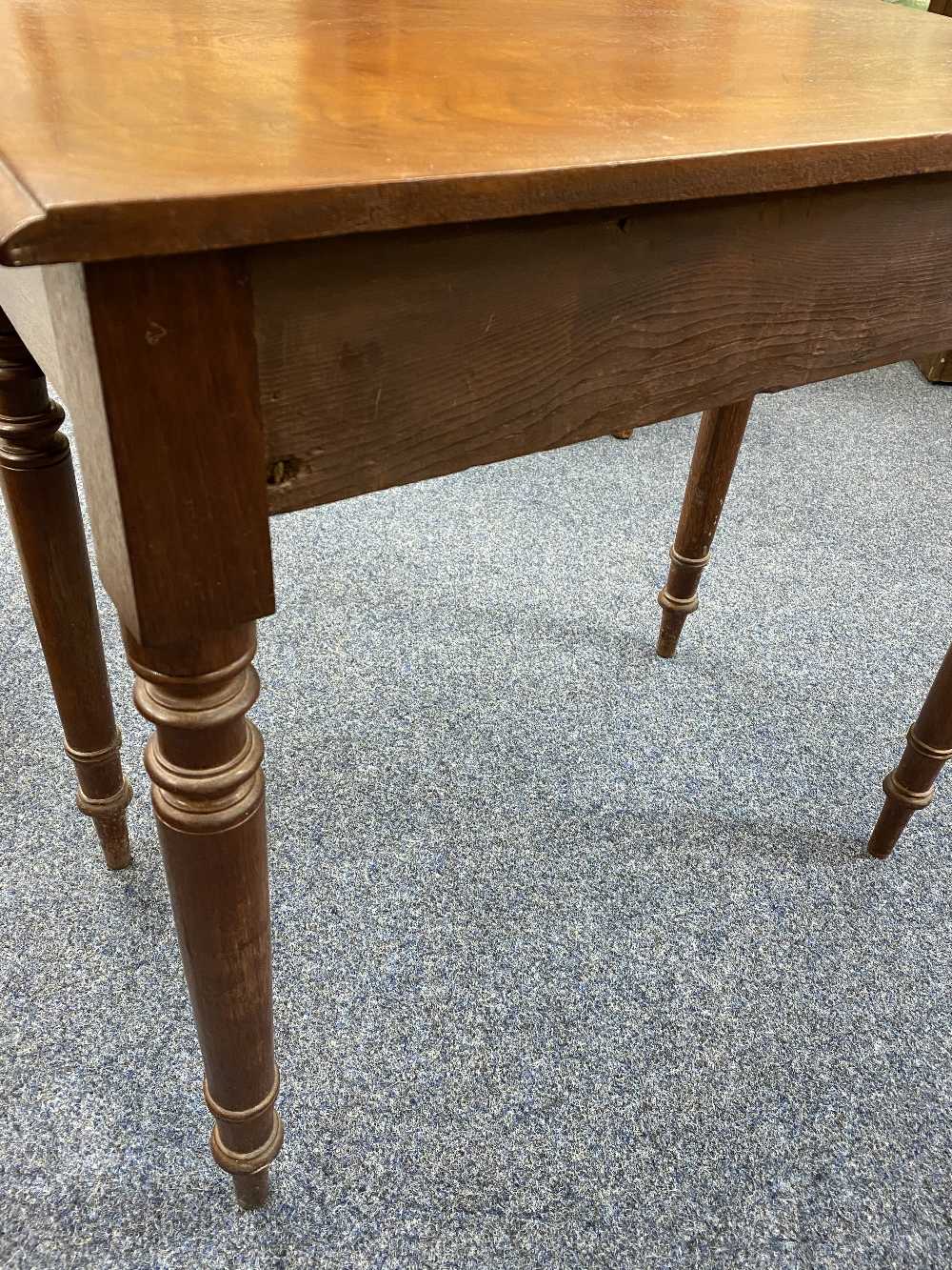 CIRCA 1900 MAHOGANY TWO DRAWER HALL TABLE on turned supports, 76.5cms H, 83.5cms W, 47cms D - Image 2 of 4