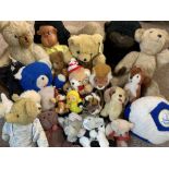 VINTAGE & LATER SOFT TOYS & TEDDY BEARS, a quantity