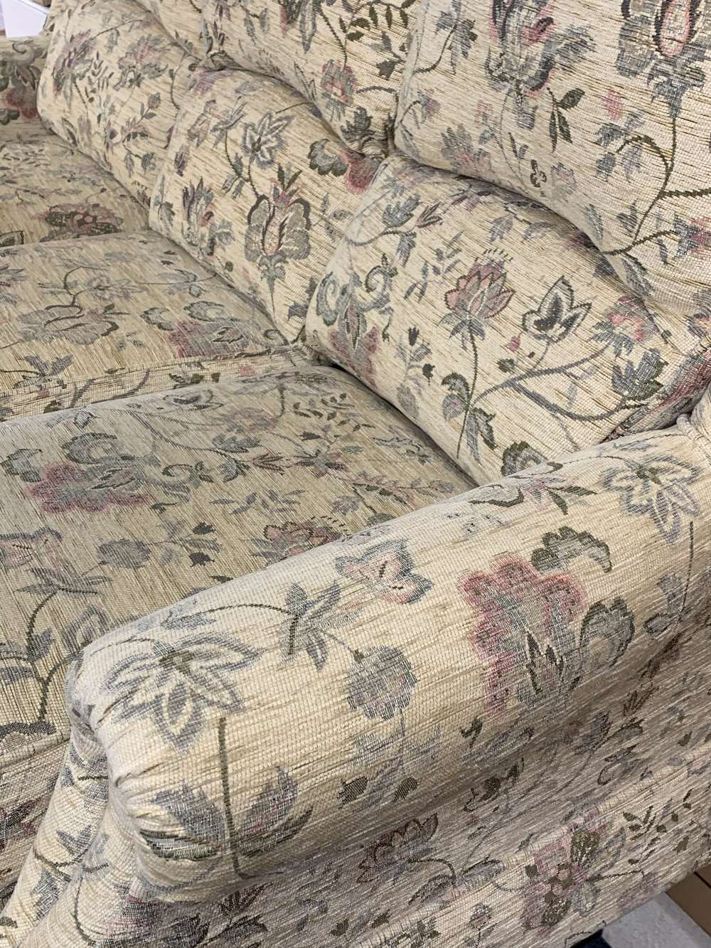 RUTLAND THREE SEATER SOFA in natural floral pattern, 102cms H, 180cms W, 90cms D overall - Image 2 of 4