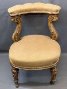 EDWARDIAN MAHOGANY CURVED BACK UPHOLSTERED CHAIR, 67cms H, 52cms W, 42cms seat depth