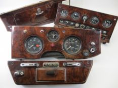 AUTOMOBILIA - DAIMLER/JAGUAR WALNUT DASHBOARD and glove compartment in four sections with Smiths