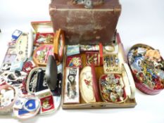 VINTAGE & LATER COSTUME JEWELLERY - a good quantity to include Millefiori brooches, butterfly