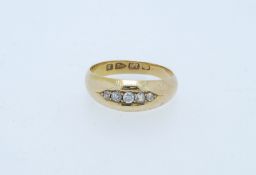 18CT GOLD 5 STONE DIAMOND RING, size K, 2.7grms