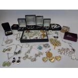 VINTAGE & MODERN HALLMARKED & STERLING SILVER JEWELLERY & NECKLACES with a mixed quantity of costume