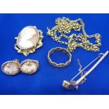 9CT GOLD & OTHER JEWELLERY - five items to include a twisted rope type ring, size T, Chester stamped
