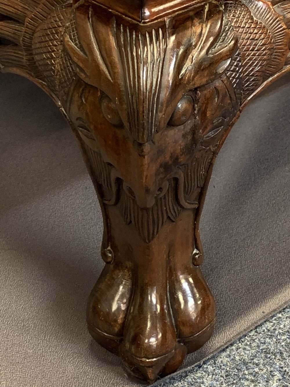 20TH CENTURY CHINESE HARDWOOD OVERSIZE COFFEE TABLE - lower carved frieze detail and mask corners on - Image 3 of 3