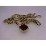 9CT GOLD SWIVEL AGATE FOB on a 76cms L belcher link necklace, 33.4grms gross, 29.1grms necklace