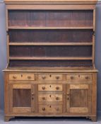 NORTH WALES ANGLESEY OAK DRESSER CIRCA 1850 - with shaped detail to the rack sides and wide back