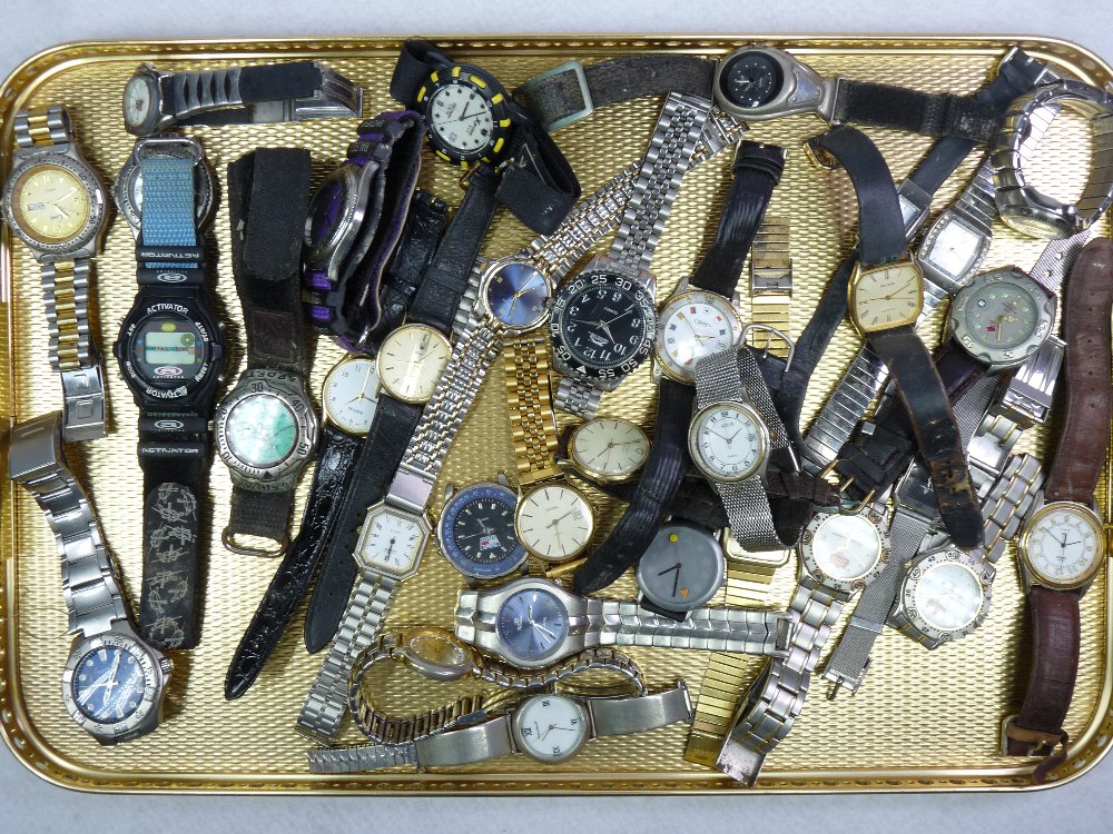 QUANTITY OF LADY'S & GENT'S WRISTWATCHES with a small selection of jewellery including a Ruskin type - Image 4 of 4