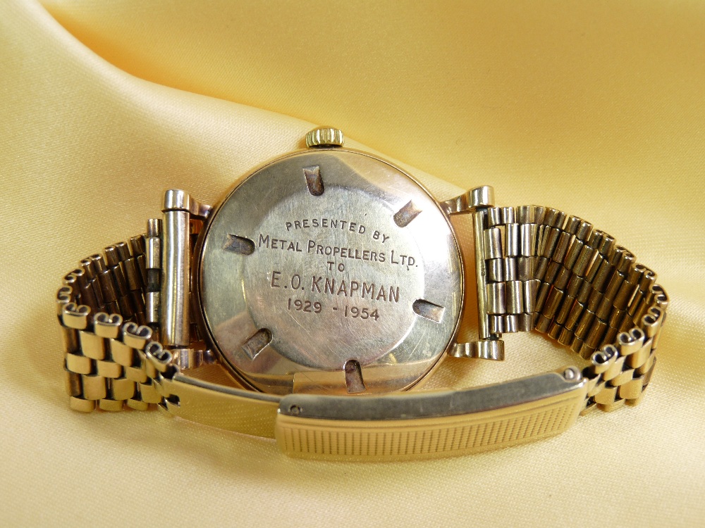 GENTLEMAN'S VERTEX ALLPROOF 9CT GOLD PRESENTATION WATCH & STRAP - champagne coloured dial with - Image 3 of 3