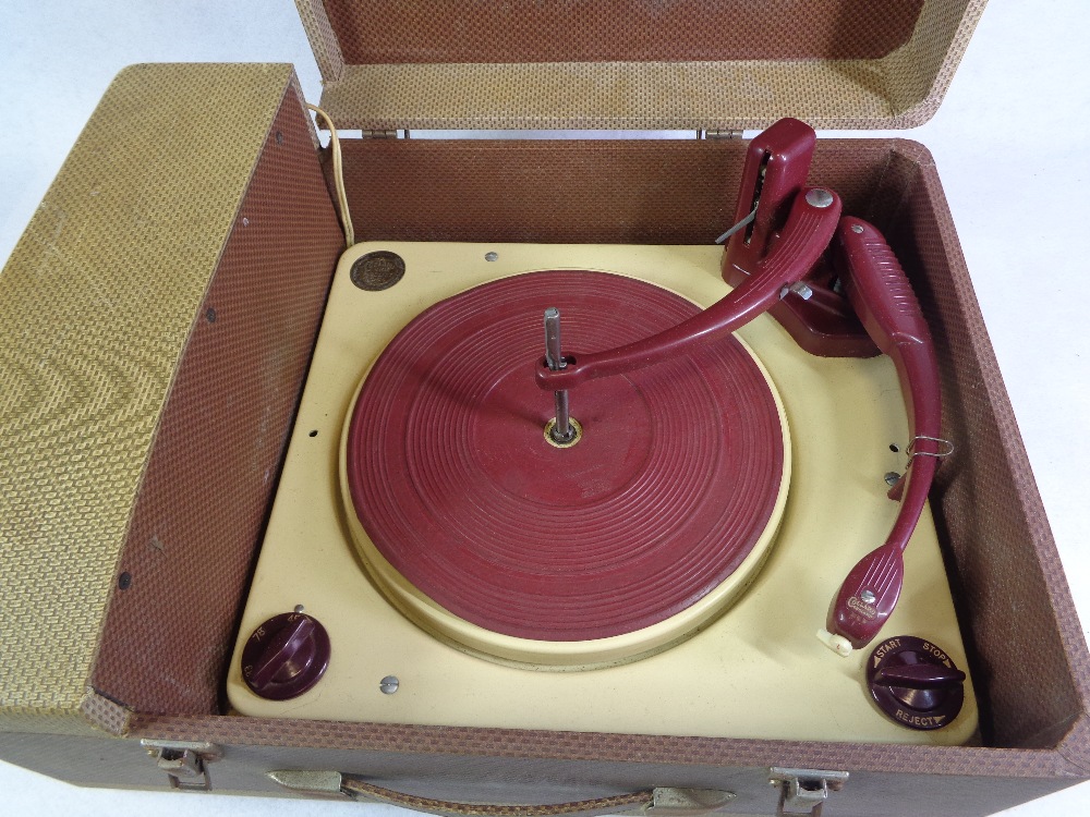 R.C.D COLLARO HIGH FIDELITY RC45 VINTAGE PORTABLE GRAMOPHONE - Bild 3 aus 5