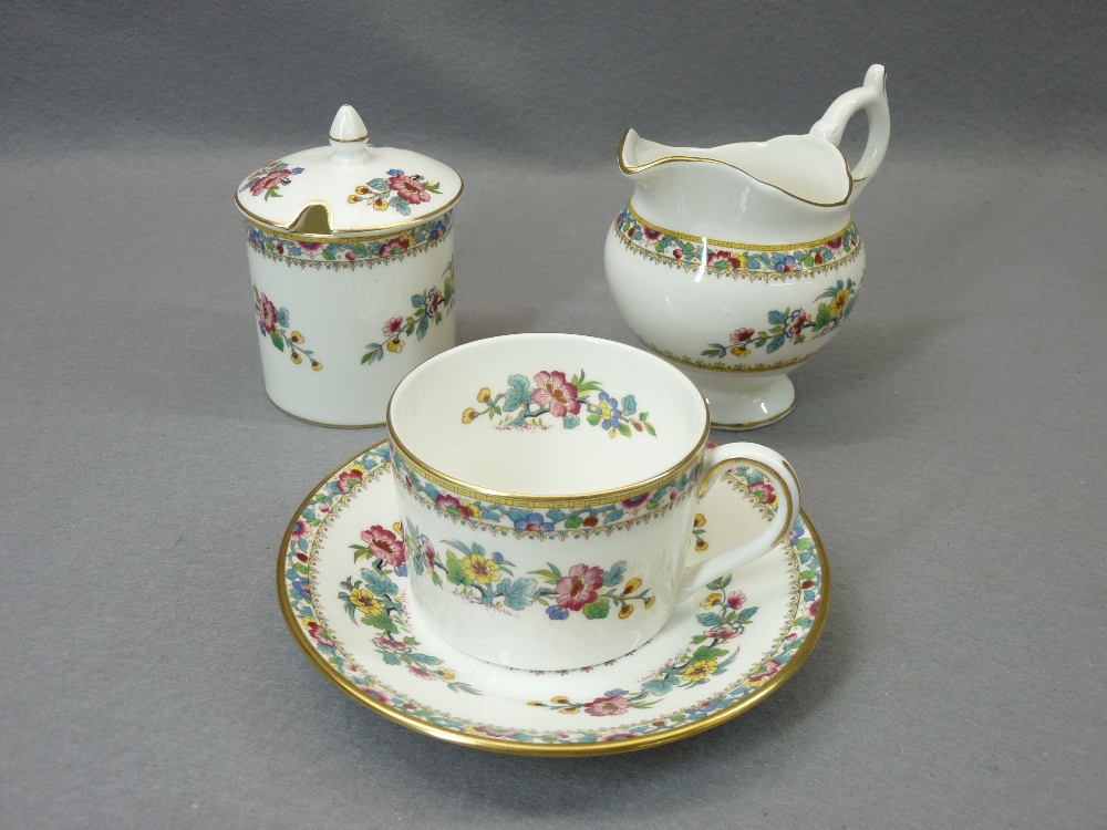 COALPORT MING ROSE TEA & DINNERWARE - approximately 90 pieces including teapot with lid, tureen - Image 4 of 7