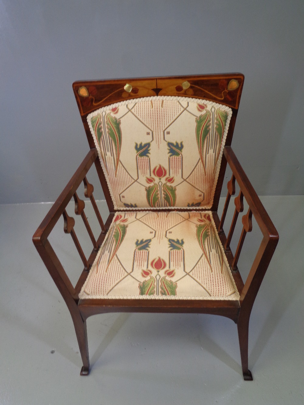 ARTS & CRAFTS MAHOGANY ELBOW CHAIR, mother of pearl inlaid uprights with Mackintosh style