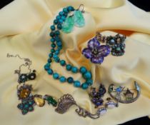ASSORTED JEWELLERY comprising enamel and marcasite bar brooches, gem set earrings, pair of jadeite