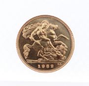 ELIZABETH II GOLD HALF SOVEREIGN, 1982, 4.0gms