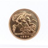 ELIZABETH II GOLD HALF SOVEREIGN, 1982, 4.0gms