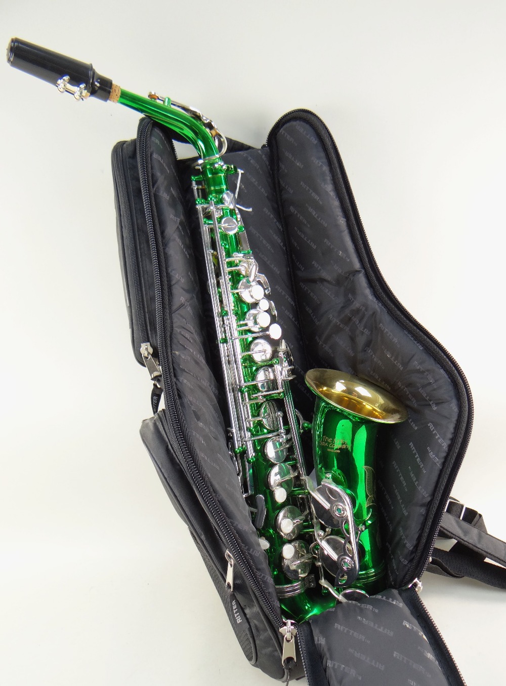 FUNKY SAX COMPANY ALTO SAXOPHONE, ser. no. N7xxx6, metallic green Condition: very good to excellent, - Image 4 of 4