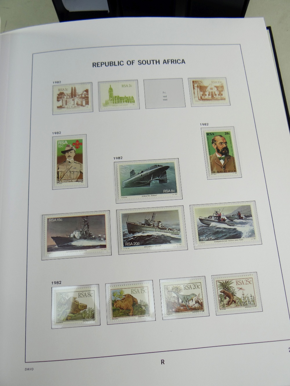STAMPS: South Africa (Union & Republic) 1910-2006, in three Davo albums, unmounted used mint/near - Image 2 of 12
