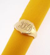 9CT GOLD SIGNET RING, shield shaped, engraved with initials, ring size X / Y, 8.1gms