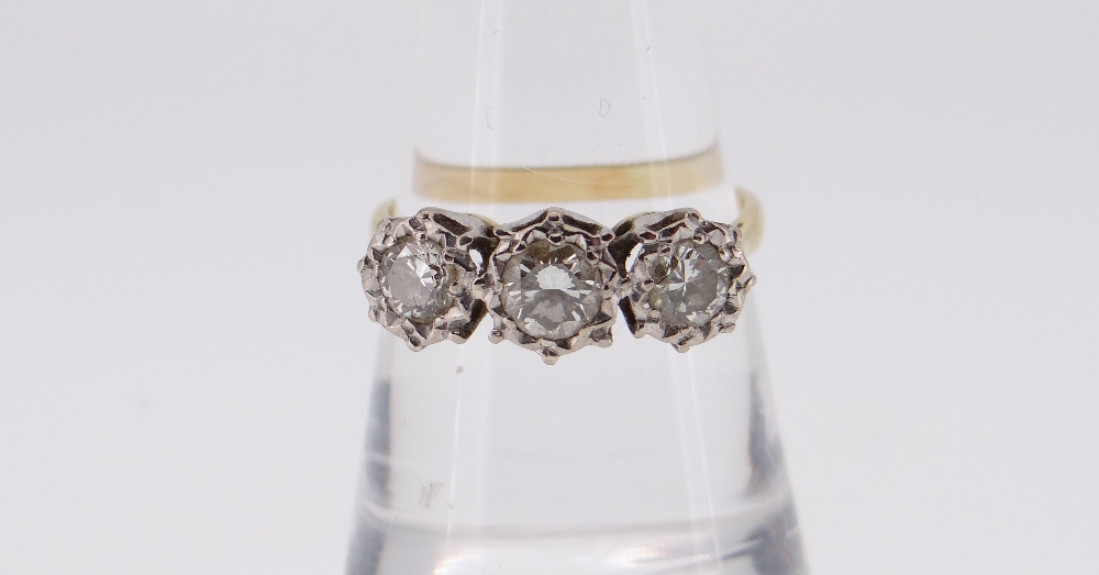 18CT GOLD THREE STONE DIAMOND RING, illusion set, 0.7cts approx. overall, ring size Q, 3.4gms - Image 3 of 3