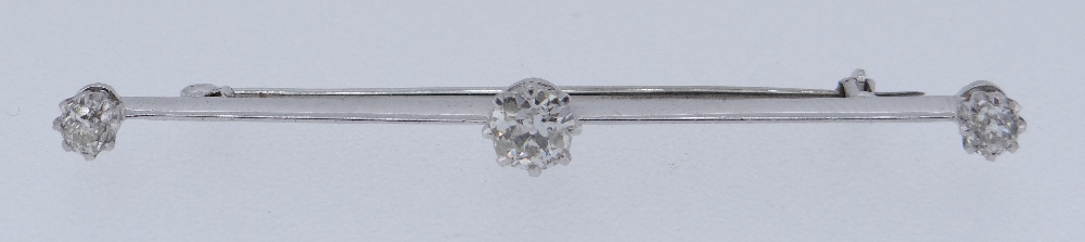 WHITE METAL THREE STONE DIAMOND BAR BROOCH, 0.35-0.4cts overall approx., 2.4gms, in vintage - Image 2 of 2