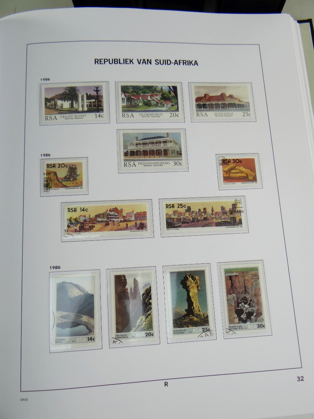 STAMPS: South Africa (Union & Republic) 1910-2006, in three Davo albums, unmounted used mint/near - Image 5 of 12