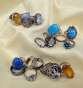 ASSORTED RINGS comprising some silver examples set with semi-precious stones (18)