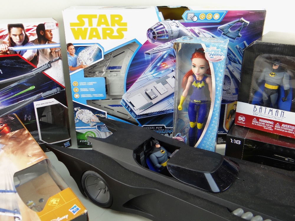 ASSORTED STARWARS, MODERN BATMAN TOYS, including boxed and re-boxed examples of Hot Wheels 1989 - Image 3 of 5