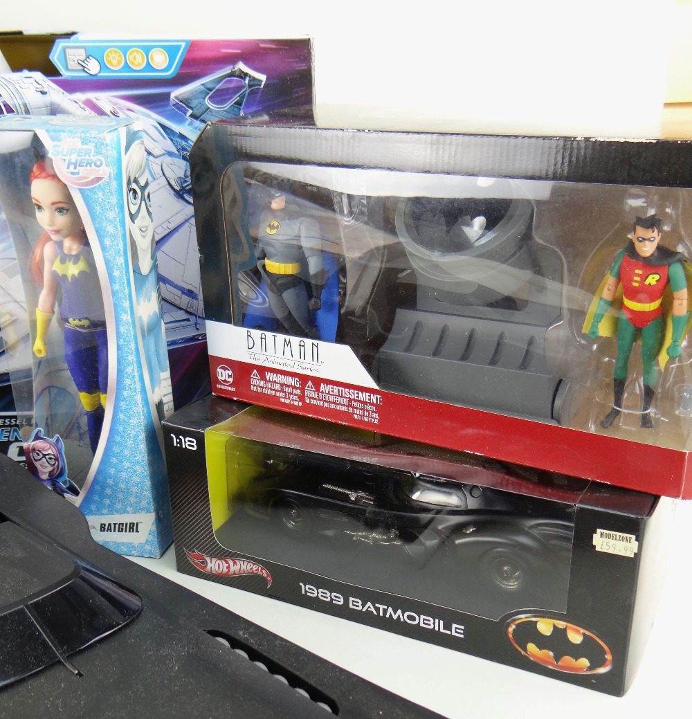 ASSORTED STARWARS, MODERN BATMAN TOYS, including boxed and re-boxed examples of Hot Wheels 1989 - Image 2 of 5