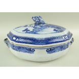 CHINESE BLUE & WHITE PORCELAIN VEGETABLE TUREEN & COVER, late Qianlong/Jiaqing, of shaped oval form,