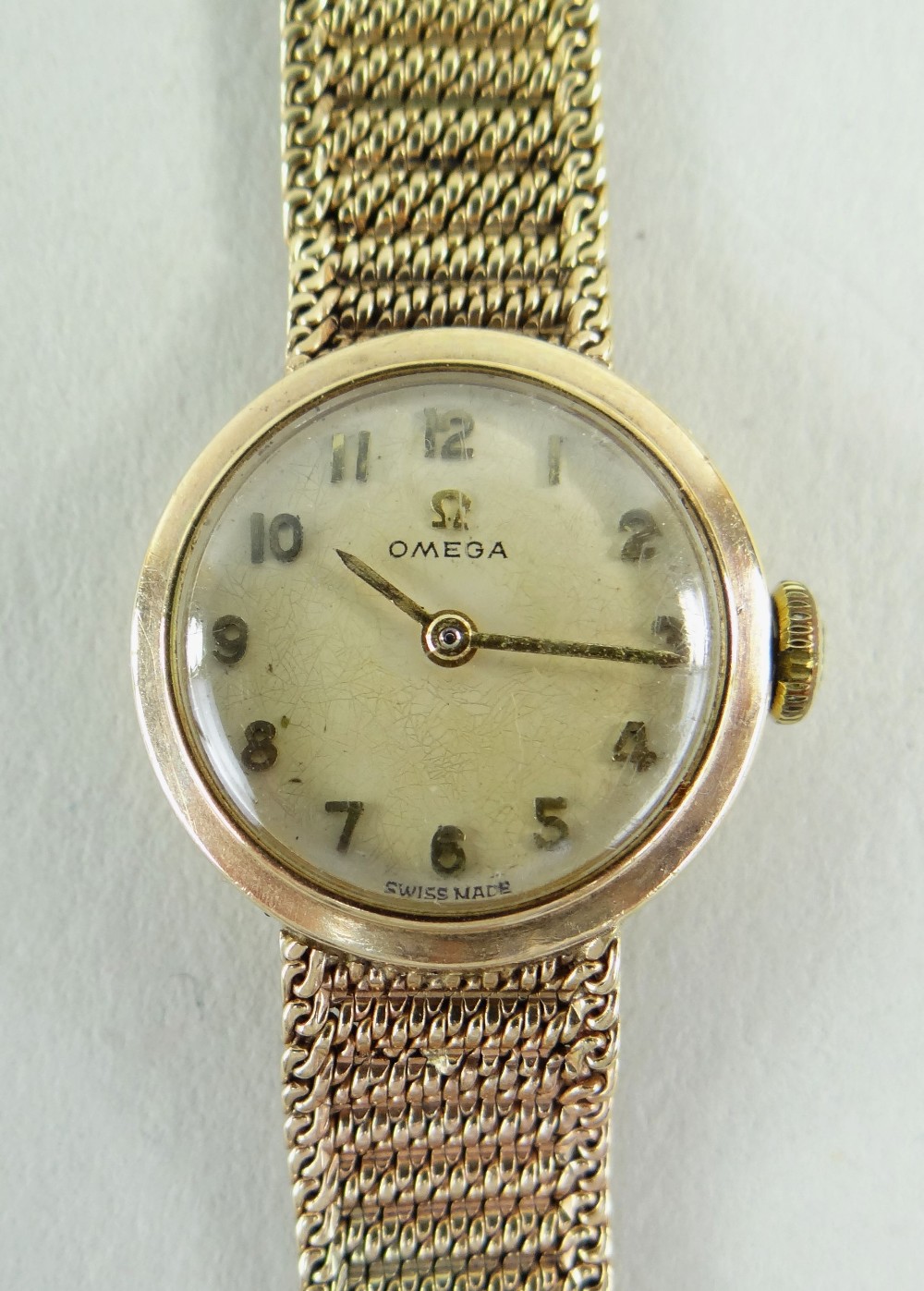 OMEGA 9CT GOLD LADIES WRISTWATCH having integrated 9ct gold strap, the inner back cover marked ' - Image 2 of 5