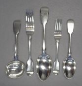 VICTORIAN 46pc SILVER FIDDLE PATTERN FLATWARE SERVICE, mostly London 1879-80 by mostly George Adams,