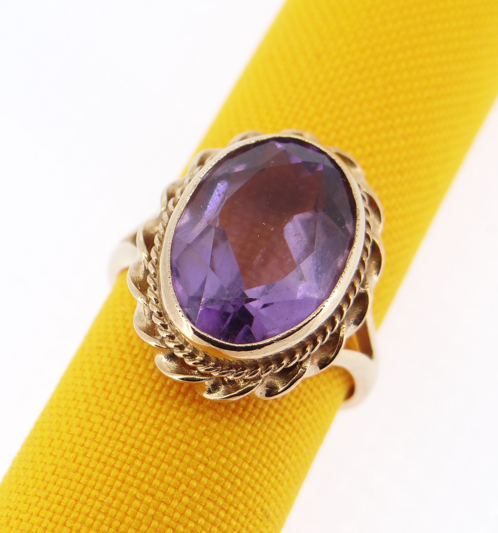9CT GOLD AMETHYST RING, measuring 13 x 10mms, ring size M, 4.1gms - Image 2 of 5