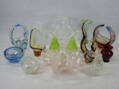 CUT & COLOURFUL COLLECTABLE GLASSWARE, A QUANTITY - crackle glaze and other fruit shaped ornaments