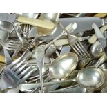 MIXED ELECTROPLATED FISH, DINNER & OTHER CUTLERY - a very large parcel