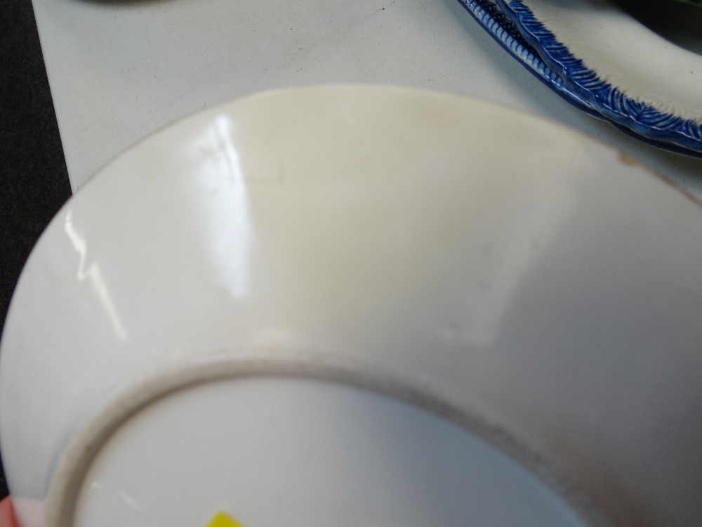 THREE ITEMS OF SWANSEA PORCELAIN (A/F) comprising oval dish decorated in enamels with chained - Image 5 of 20