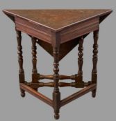 VINTAGE CARVED OAK SINGLE FLAP GATE LEG SIDE TABLE on turned and block supports with turned front