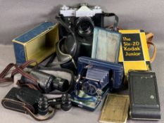 PHOTOGRAPHY INTEREST - Vanity Kodak camera in a case with instructions, cased Zenit-B camera and
