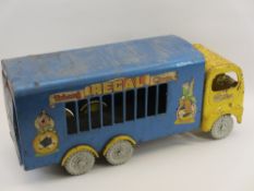 TRI-ANG REGAL CIRCUS TRUCK - 24 x 60cms L