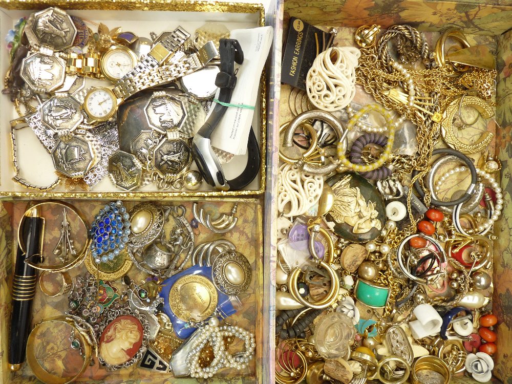 VINTAGE & LATER COSTUME JEWELLERY, Rotary and other wrist watches and other collectables