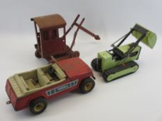 TONKA TOYS - Jeep, Bulldozer and an unmarked tin plate crane