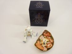ROYAL CROWN DERBY CABINET WARE, 2 ITEMS to include a 2006 pastel floral Teddy bear (no stopper)
