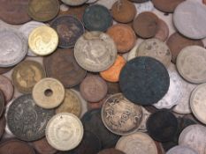 BRITISH & OVERSEAS VINTAGE/LATER COINAGE COLLECTION with a modern white metal domed top trinket box